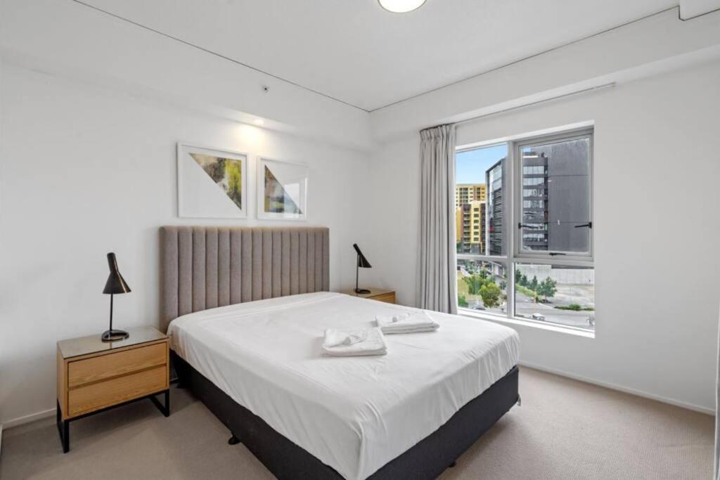 Lovely 2- Bedroom Rental Unit With Free Parking Μπρίσμπεϊν Εξωτερικό φωτογραφία
